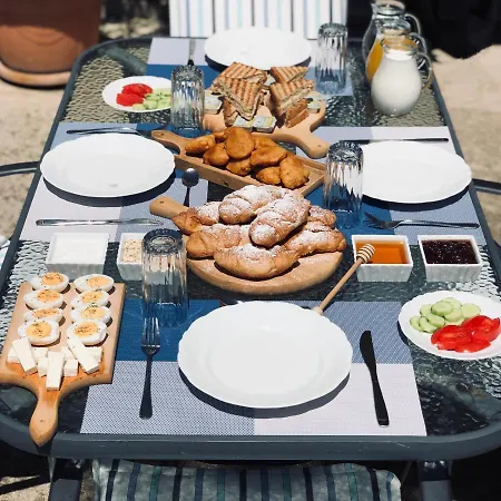 Stone House Obelisk Pensionat 4*