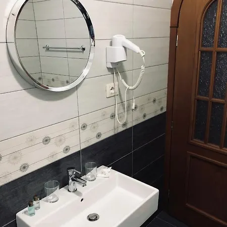 Stone House Obelisk Pensionat 4*