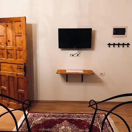 Casa de hóspedes Stone House Obelisk Gjirokastër