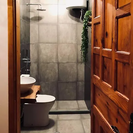Stone House Obelisk 4* Gjirokaster