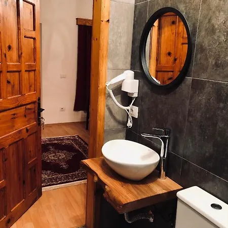 Gæstehus Stone House Obelisk